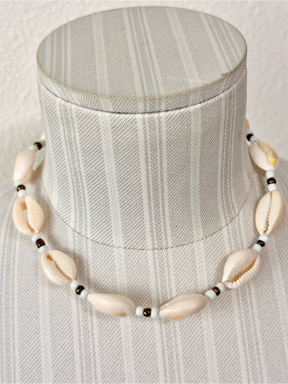Cowrie Shell Choker Necklace | Gold Extension Chain & Beaded Detail Boho EUC